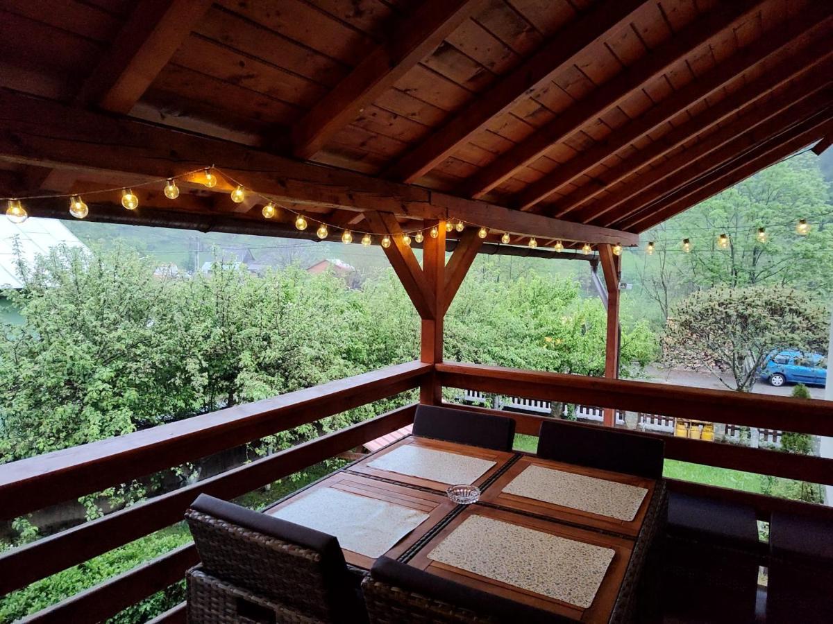 Pensiunea Piatra Mandrutului Scarisoara  Exteriér fotografie