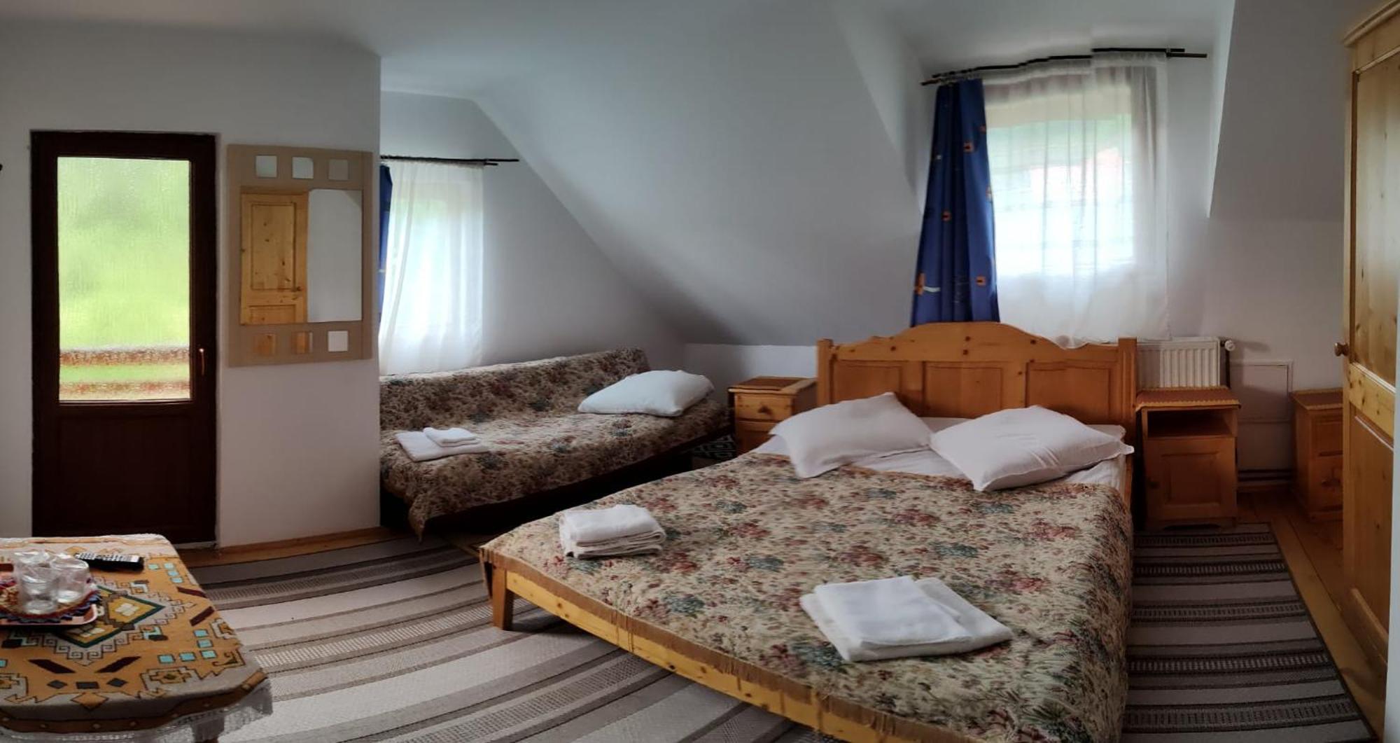 Pensiunea Piatra Mandrutului Scarisoara  Exteriér fotografie